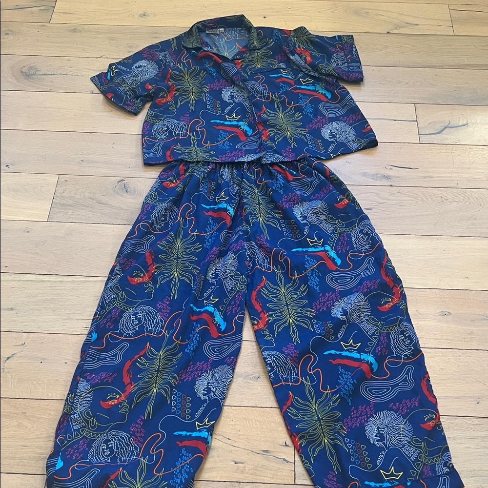 Izzy & Liv Colorful Pajamas Set, medium